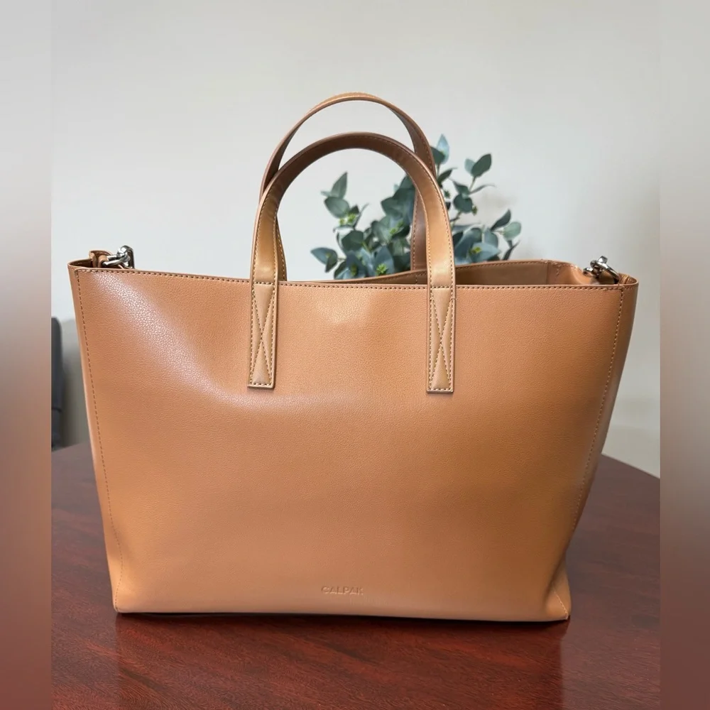 Calpak Haven 16’ Laptop Tote Bag in Toffee - Like New